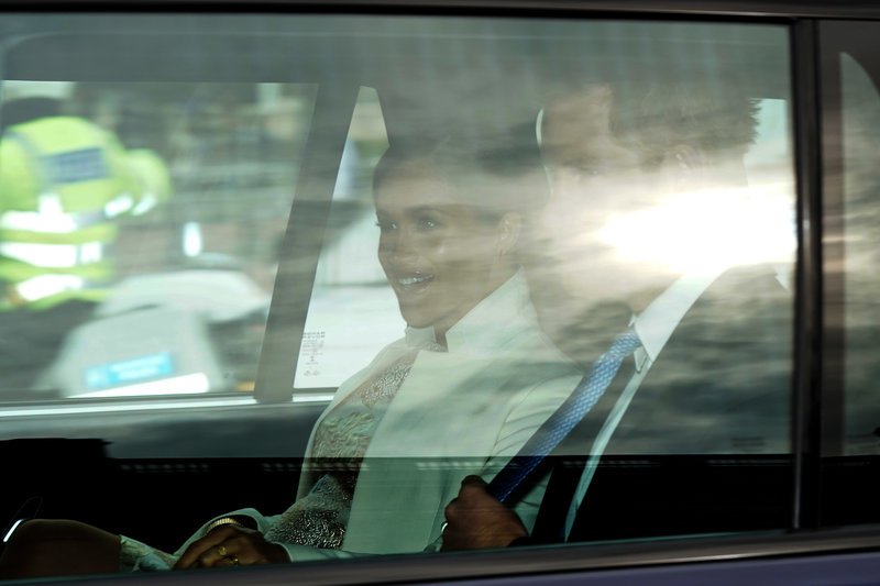 Κέιτ Μίντλετον και Μέγκαν Μαρκλ, μαζί στο Μπάκιγχαμ -Ποια ντύθηκε καλύτερα [εικόνες] | iefimerida.gr 13