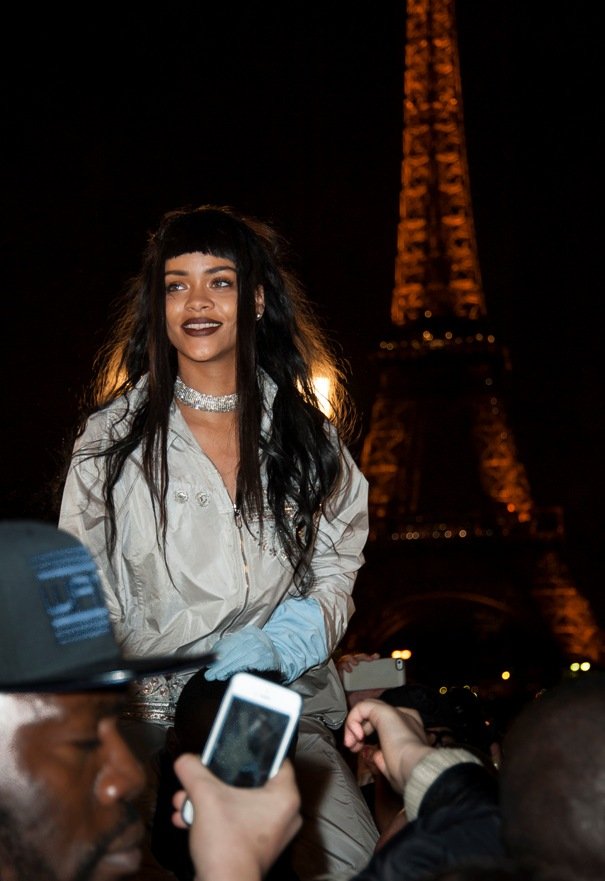 Το απαράδεκτο κούρεμα της Ριάνα -Κάποιος της κατέστρεψε τα μαλλιά [εικόνες] | iefimerida.gr 4