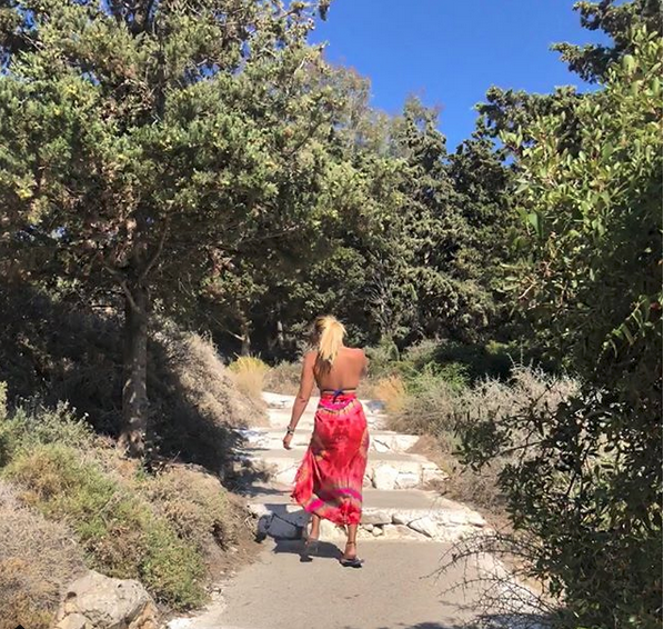 Η Κωνσταντίνα Σπυροπούλου μάς συστήνει την ανεξερεύνητη πλευρά της Ρόδου [εικόνες] | iefimerida.gr 0