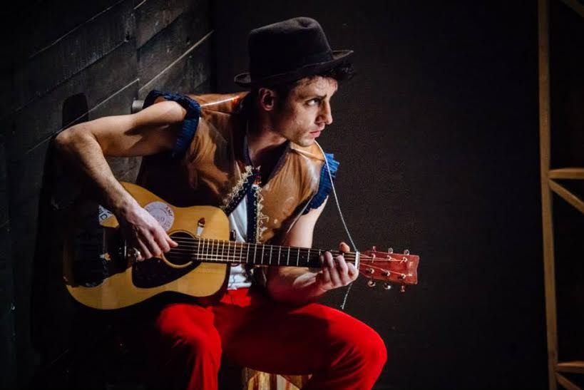 Τα καυτά φιλιά της Μαίρης Συνατσάκη με τον ηθοποιό, νέο σύντροφό της [εικόνες] | iefimerida.gr 5