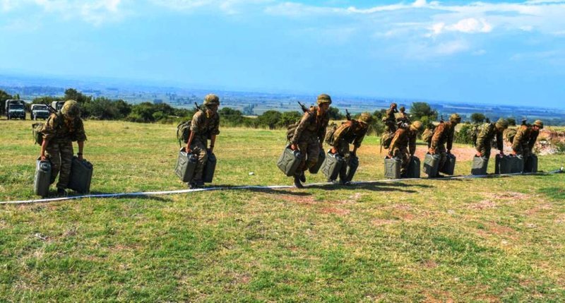 Διαβίωση σε συνθήκες υπαίθρου - Ευέλπιδες, Ικαροι και Ναύτες έδειξαν πώς γίνεται [εικόνες] | iefimerida.gr 10