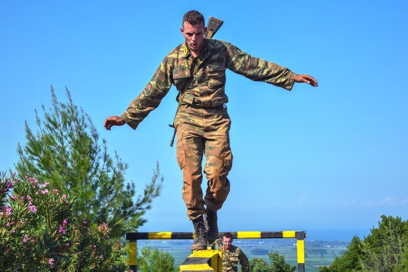 Διαβίωση σε συνθήκες υπαίθρου - Ευέλπιδες, Ικαροι και Ναύτες έδειξαν πώς γίνεται [εικόνες] | iefimerida.gr 4