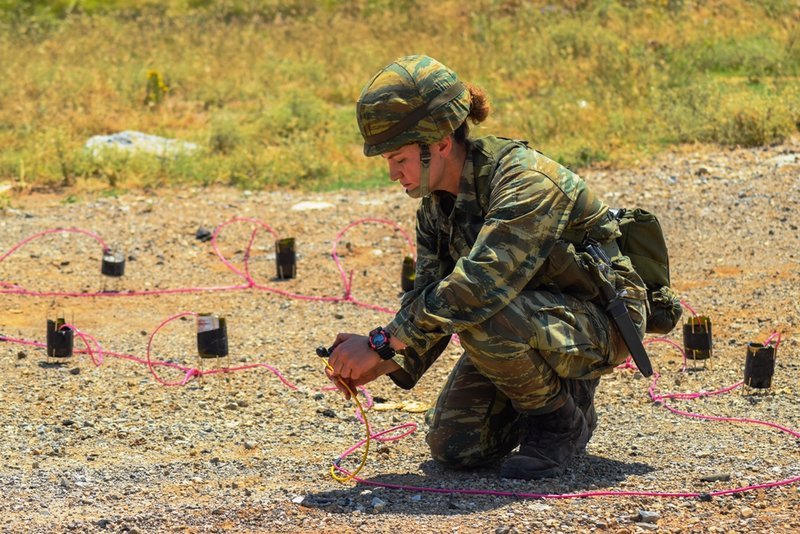 Διαβίωση σε συνθήκες υπαίθρου - Ευέλπιδες, Ικαροι και Ναύτες έδειξαν πώς γίνεται [εικόνες] | iefimerida.gr 7