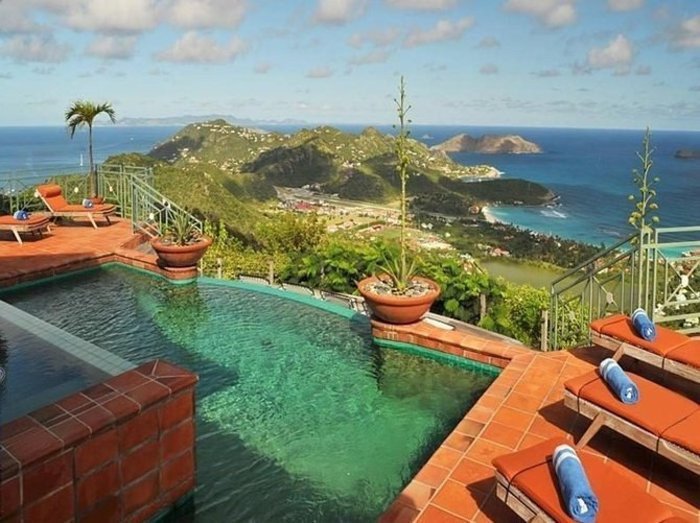 Στιβ Μάρτιν: Στο σφυρί η πολυτελής βίλα του στην Καραϊβική [εικόνες]  | iefimerida.gr 6