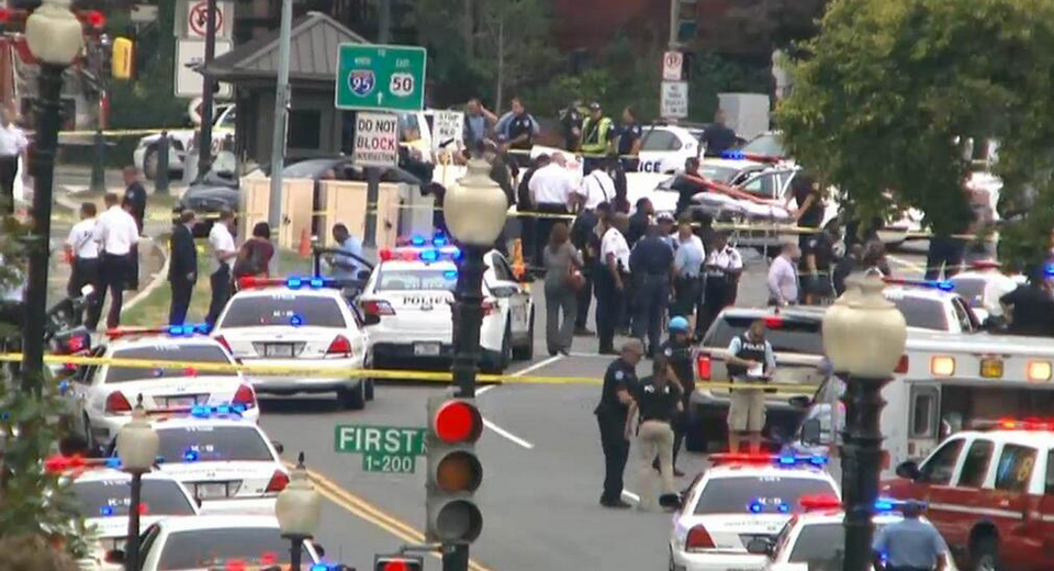 Συναγερμός στις ΗΠΑ μετά από πυροβολισμούς έξω από το Καπιτώλιο [εικόνες] | iefimerida.gr 4