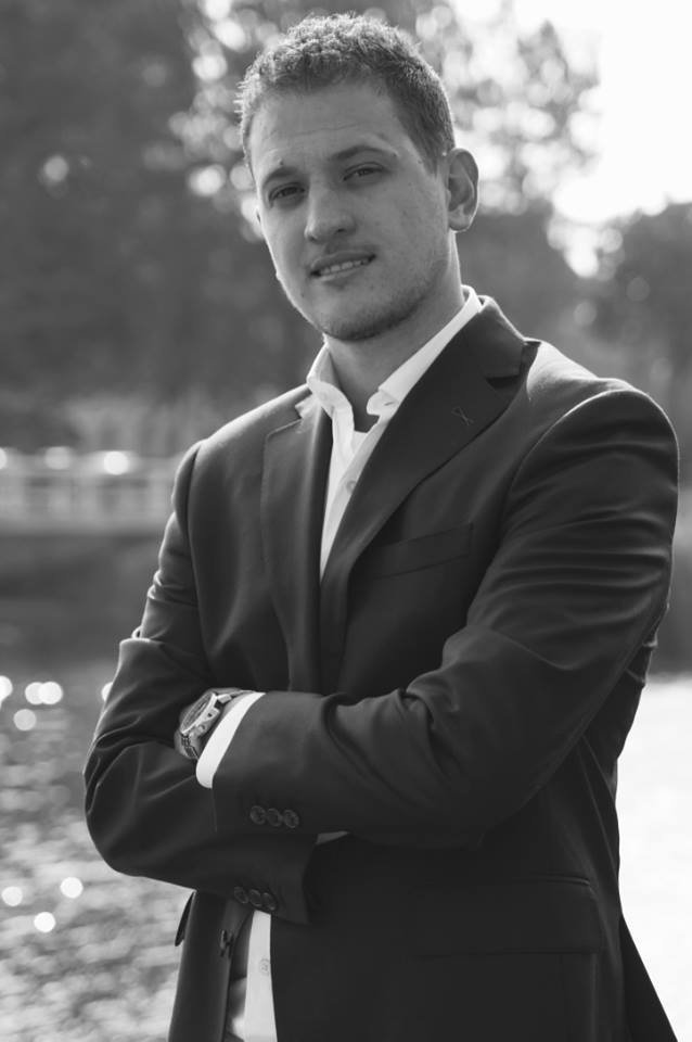 Σταύρος Θεοχάρης: Ο 27χρονος Βολιώτης που είναι υποψήφιος στις ολλανδικές εκλογές [εικόνες] | iefimerida.gr 2