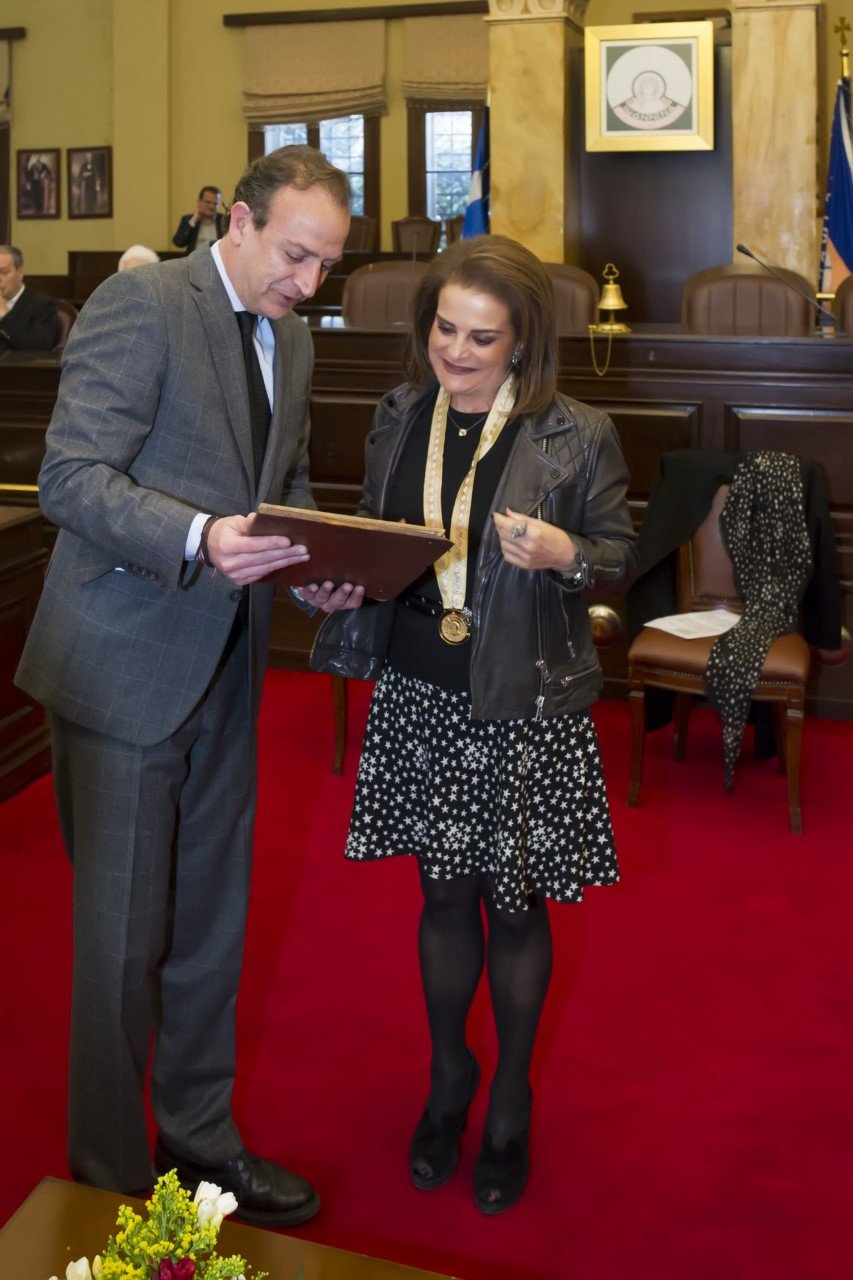 Τα Ιωάννινα τίμησαν τη Σοφία Στάικου για τη συμβολή της στη δημιουργία του Μουσείου Αργυροτεχνίας [εικόνες]  | iefimerida.gr 0