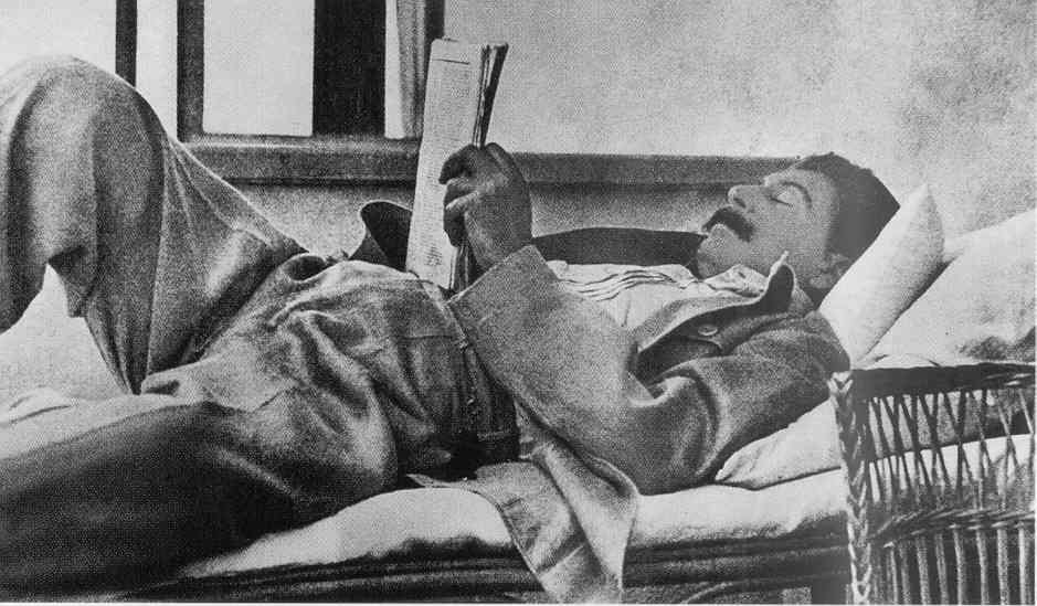 Οταν ο «μετρ» Μπουλγκάκοφ τηλεφώνησε στον Στάλιν [εικόνες] | iefimerida.gr 3