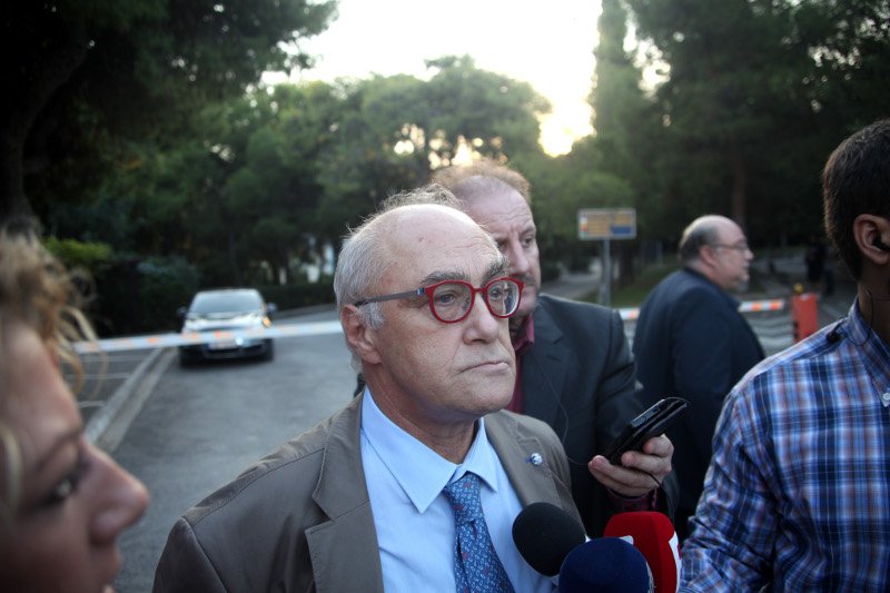 Η στιγμή της αποφυλάκισης της Βίκυς Σταμάτη -Τι δήλωσε στους δημοσιογράφους [εικόνες & βίντεο] | iefimerida.gr 8