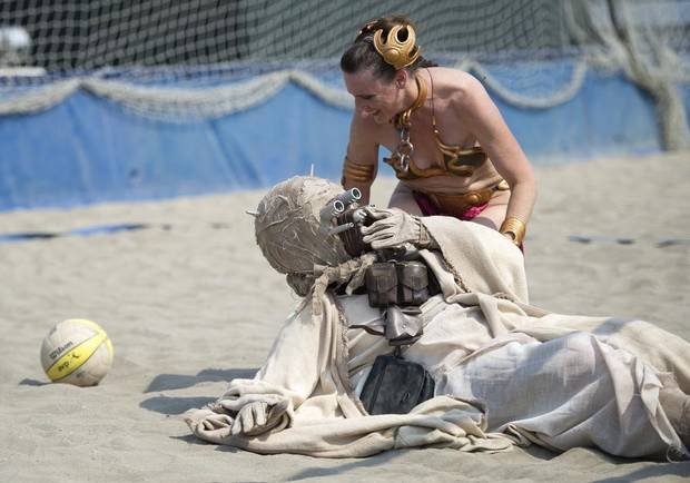 Αυτός είναι ο πιο επικός αγώνας βόλεϊ με τους χαρακτήρες από τον Πόλεμο των Άστρων [εικόνες]   | iefimerida.gr 5