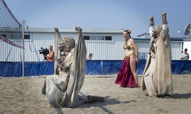 Αυτός είναι ο πιο επικός αγώνας βόλεϊ με τους χαρακτήρες από τον Πόλεμο των Άστρων [εικόνες]   | iefimerida.gr 8