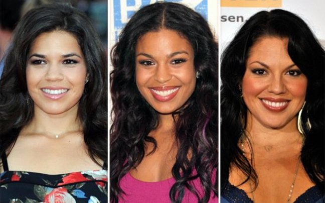 Η βιομηχανία-φασόν του Χόλιγουντ που κάνει τους σταρ να μοιάζουν με κόπιες [εικόνες] | iefimerida.gr 3