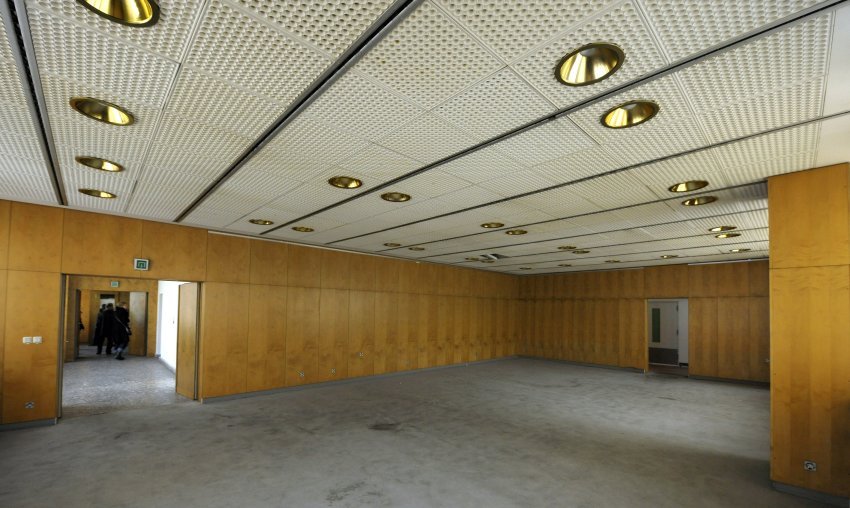 Το αρχηγείο της Στάζι ανοίγει ξανά- Μετατράπηκε σε προσωρινό άσυλο προσφύγων [εικόνες] | iefimerida.gr 3