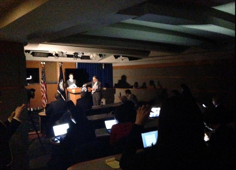 Απίστευτο: Διακοπή ρεύματος στο Λευκό Οίκο, το Καπιτώλιο και το Στέιτ Ντιπάρτμεντ [εικόνες] | iefimerida.gr 2