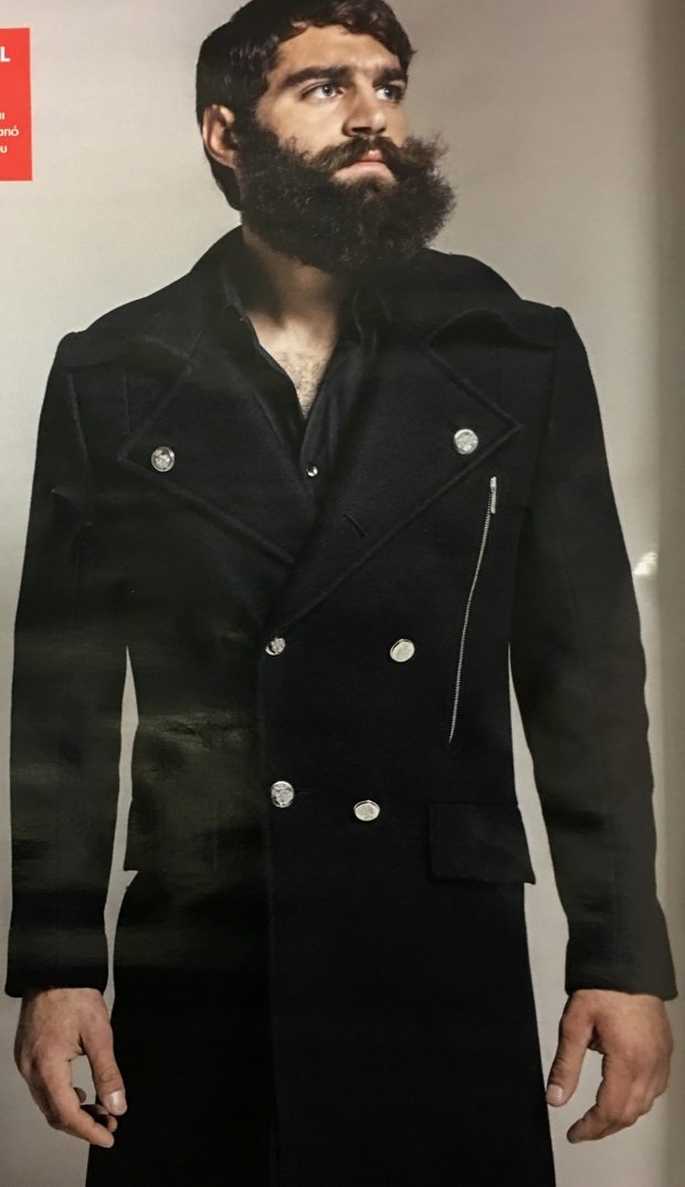 Ο σέξι αγρότης φωτογραφίζεται σαν μοντέλο, αλλά δεν απαντά σε αδιάκριτες ερωτήσεις [εικόνες] | iefimerida.gr 4