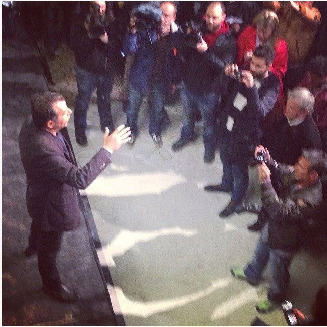 Πολίτης, με «στημένη» ερώτηση, εκνευρίζει τον Θεοδωράκη: Μη λες όλο τα ίδια και τα ίδια στις ομιλίες σου [εικόνες+βίντεο] | iefimerida.gr 1