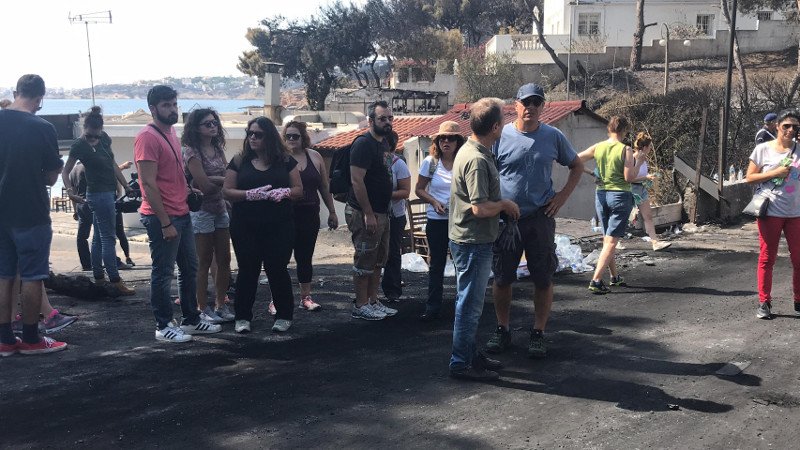 Ο Σταύρος Θεοδωράκης στο Κόκκινο Λιμανάκι- Μακριά από τις κάμερες [εικόνες & βίντεο] | iefimerida.gr 2