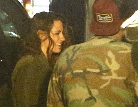 Ο Πάτινσον έφυγε από το σπίτι κι η Στιούαρτ άρχισε τα νυχτοπερπατήματα [εικόνες] | iefimerida.gr 2