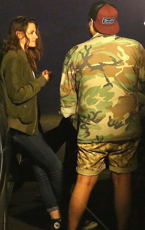 Ο Πάτινσον έφυγε από το σπίτι κι η Στιούαρτ άρχισε τα νυχτοπερπατήματα [εικόνες] | iefimerida.gr 4