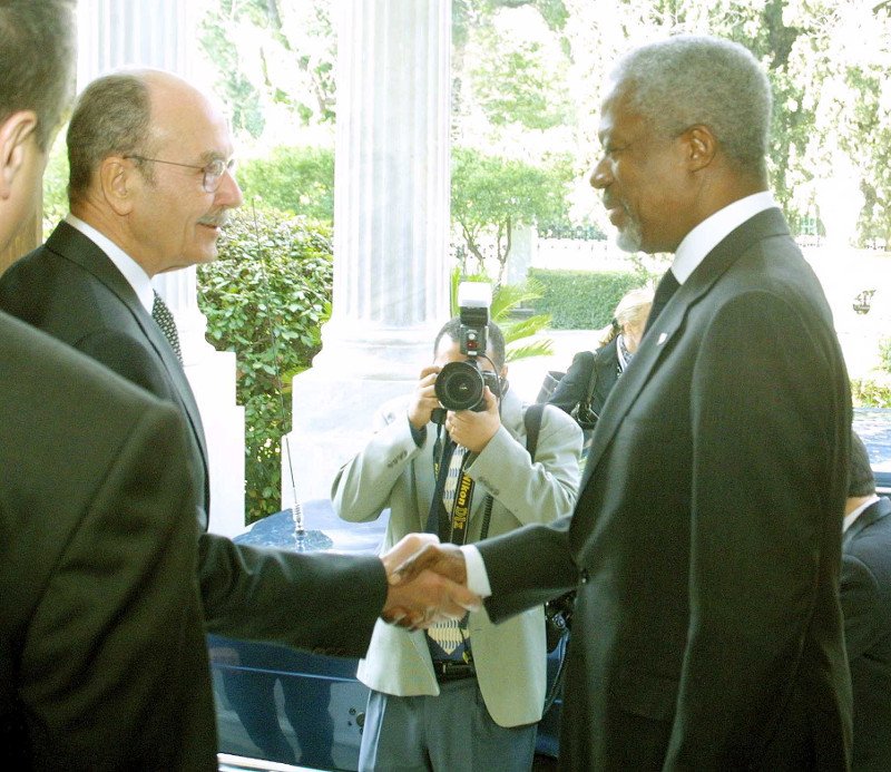 Η προεδρική θητεία του Κωστή Στεφανόπουλου σε 25 κλικ [εικόνες] | iefimerida.gr 13