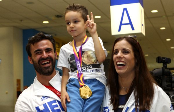 «Πάτησε» Ελλάδα η «χρυσή» Στεφανίδη: Είμαι κοντά στο παγκόσμιο ρεκόρ [εικόνες] | iefimerida.gr 1