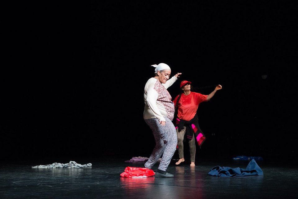 Πέντε ηλικιωμένες από το Μαρόκο στη Στέγη: Αναβιώνουν την παραδοσιακή τέχνη των Αΐτας [εικόνες]  | iefimerida.gr 0