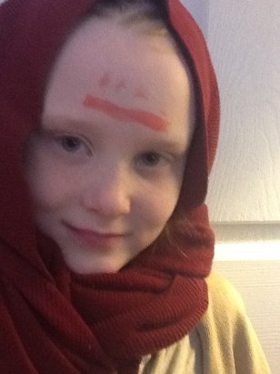 Πιτσιρίκα πάει σχολείο φορώντας κάθε μέρα κι ένα διαφορετικό κοστούμι διάσημων γυναικών [εικόνες] | iefimerida.gr 3