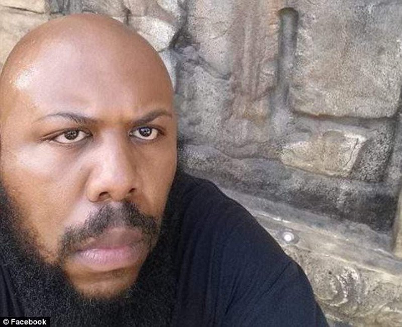 ΗΠΑ: Το FBI ψάχνει τον άνδρα που μετέδωσε μέσω Facebook τον φόνο που διέπραξε [εικόνες-βίντεο]	 | iefimerida.gr 2