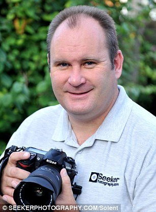 Από Στιβ έγινε Σόφι - Η πρώτη τρανσέξουαλ που εργάζεται στην Πρέμιερ Λιγκ της Αγγλίας [εικόνες] | iefimerida.gr 0