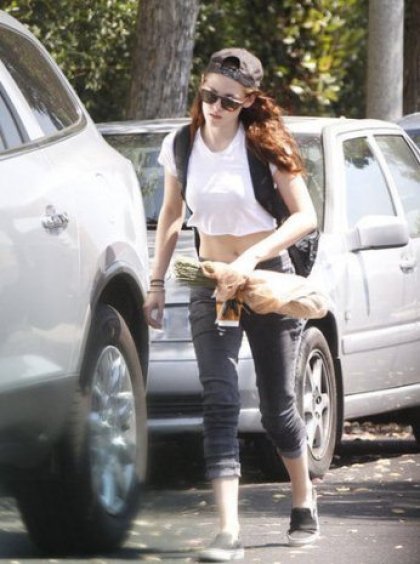 Βγήκε επιτέλους απο το σπίτι η Στιούαρτ - Η πρώτη εμφάνιση μετά το σκάνδαλο [εικόνες] | iefimerida.gr 0