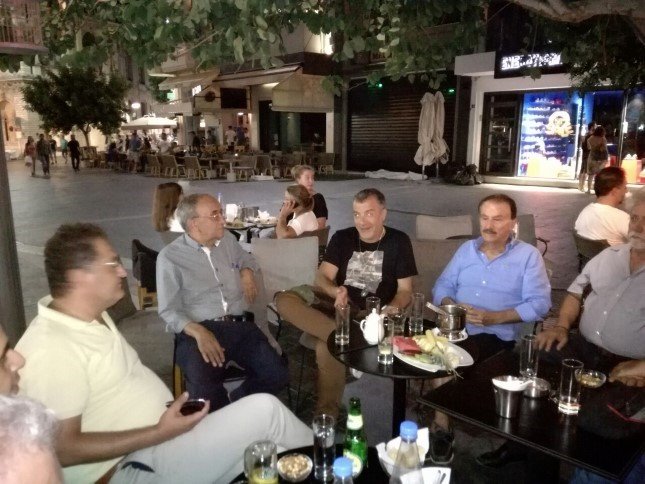 Στο Ηράκλειο ο Σταύρος Θεοδωράκης -Σε συναυλία του Λουδοβίκου των Ανωγείων κάτω από την πανσέληνο  | iefimerida.gr 2