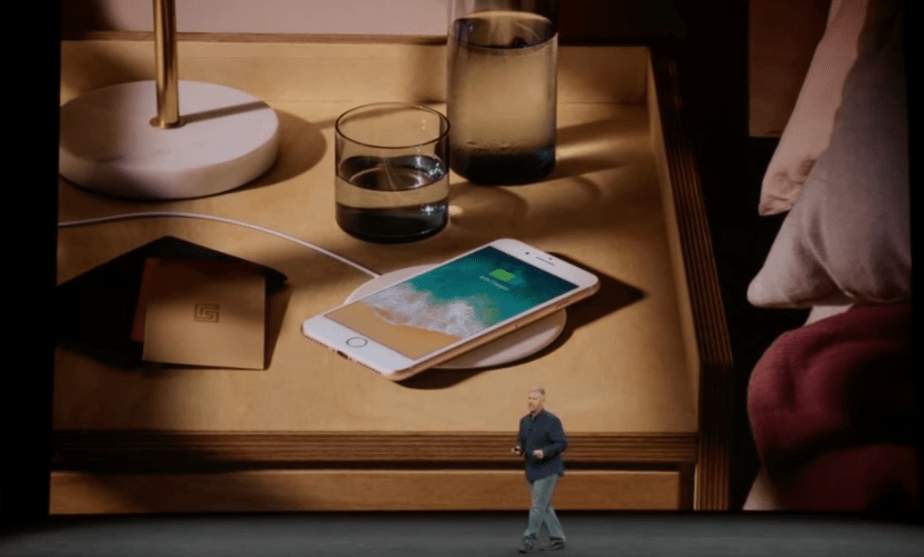 Το i-Phone X τα έχει όλα: Αναγνώριση προσώπου, ασύρματη φόρτιση και 4Κ λήψη βίντεο [εικόνες] | iefimerida.gr 13