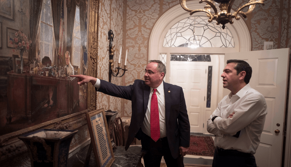 Ο Τσίπρας καμαρώνει στο Blair House -Χωρίς γραβάτα, με φόντο κάδρο του Λίνκολν [εικόνες] | iefimerida.gr 0