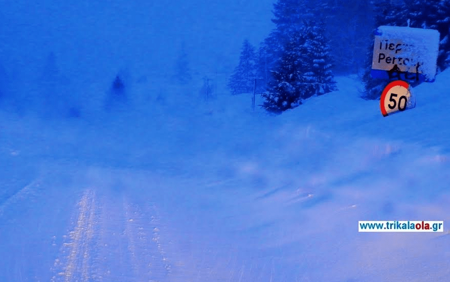 Πυκνή χιονόπτωση στα ορεινά των Τρικάλων [εικόνα] | iefimerida.gr 0