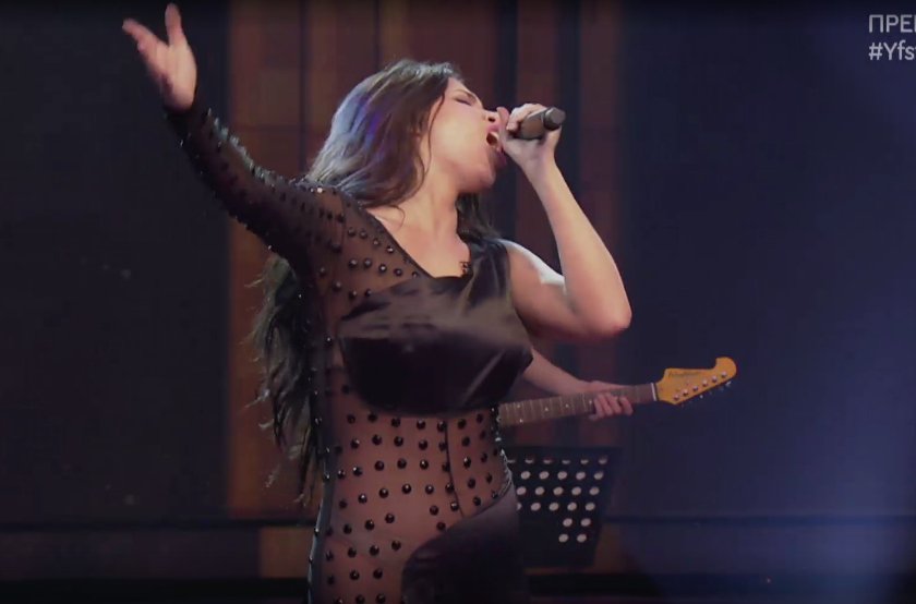 YFSF: Πρεμιέρα με σούπερ σέξι Στικούδη -Ερμήνευσε Πάολα με «καυτό» τσιφτετέλι [βίντεο] | iefimerida.gr 0