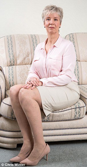 Η γυναίκα που πλήρωσε την ισότητα -Εδωσε διατροφή στον χρυσοθήρα άντρα της 300.000 [εικόνες] | iefimerida.gr 3