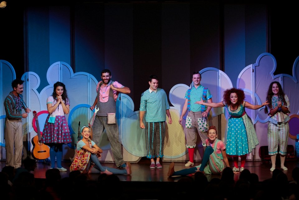 Δηλώστε συμμετοχή και κερδίστε προσκλήσεις για την παιδική παράσταση «Στο Φωτεινό Δωμάτιο» | iefimerida.gr 1