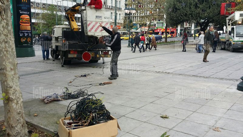  Η Αθήνα μπαίνει σε χριστουγεννιάτικους ρυθμούς [εικόνες] | iefimerida.gr 2