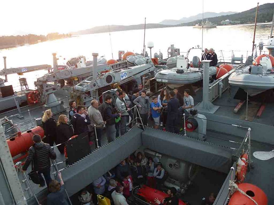 Πολεμικό Ναυτικό: Εντυπωσιακή άσκηση ναρκοπολέμου στον Σαρωνικό [εικόνες] | iefimerida.gr 10