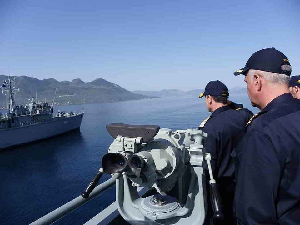 Πολεμικό Ναυτικό: Εντυπωσιακή άσκηση ναρκοπολέμου στον Σαρωνικό [εικόνες] | iefimerida.gr 7