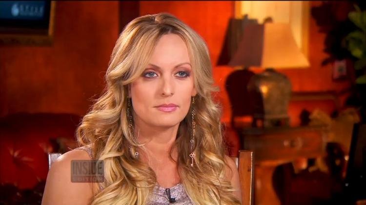 Υπονοούμενα πως υπάρχει sex tape με τον Τραμπ αφήνει η πορνοστάρ Στόρμι Ντάνιελς [εικόνες & βίντεο] | iefimerida.gr 1