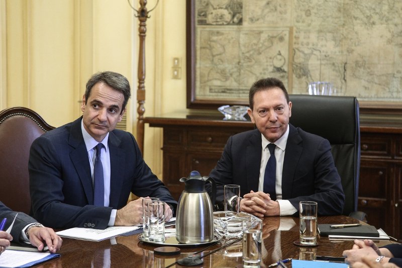 Χωρίς δηλώσεις ολοκληρώθηκε το τετ α τετ Μητσοτάκη- Στουρνάρα | iefimerida.gr 0