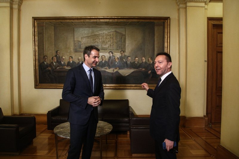 Χωρίς δηλώσεις ολοκληρώθηκε το τετ α τετ Μητσοτάκη- Στουρνάρα | iefimerida.gr 2