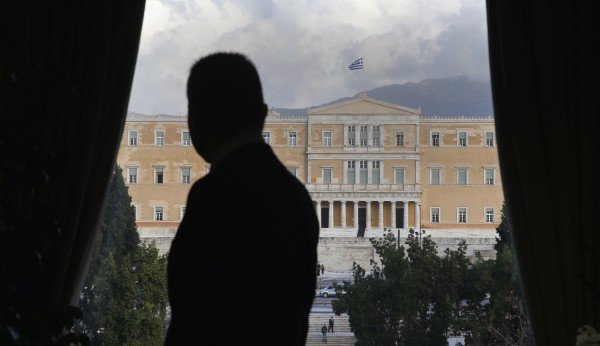 Οταν ο Γιάννης Στουρνάρας πόζαρε στον φακό του Reuters [εικόνες] | iefimerida.gr 1