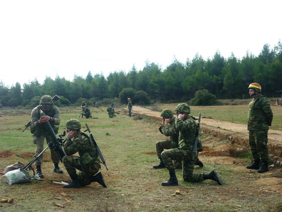 Βολές όλμων από Πεζικό -Ρεαλιστική εκπαίδευση Ανθυπολοχαγών [εικόνες] | iefimerida.gr 4