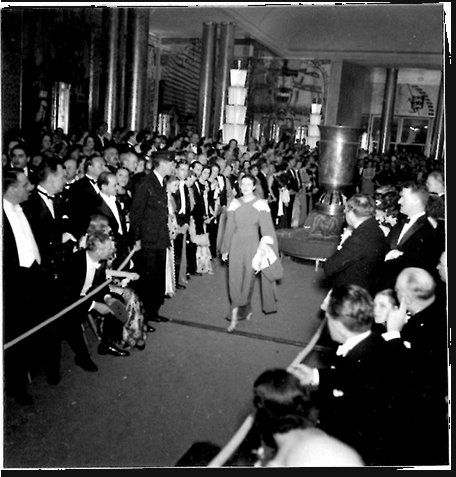 Στην κινεζική Fosun ο  Lanvin -Ο παλαιότερος γαλλικός εν ενεργεία οίκος μόδας | iefimerida.gr 1