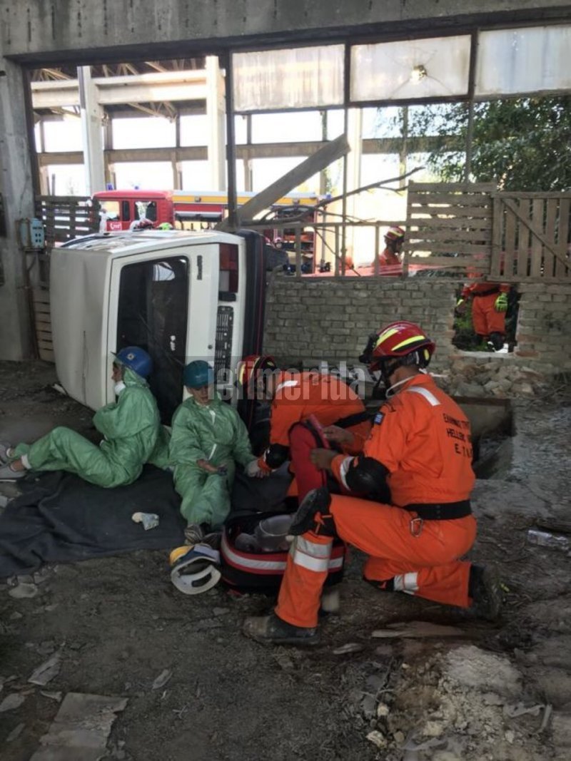 Ετσι σώζουν ανθρώπους μετά από σεισμό -Τα στελέχη της ΕΤΑΚ εντυπωσίασαν στη Σερβία [εικόνες] | iefimerida.gr 23