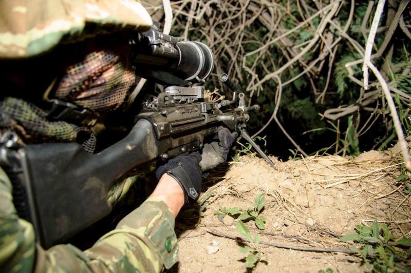 Στον Εβρο ο Ελληνικός Στρατός έκανε επίδειξη δύναμης -Εντυπωσιακή άσκηση με πλωτά μέσα [εικόνες]  | iefimerida.gr 10