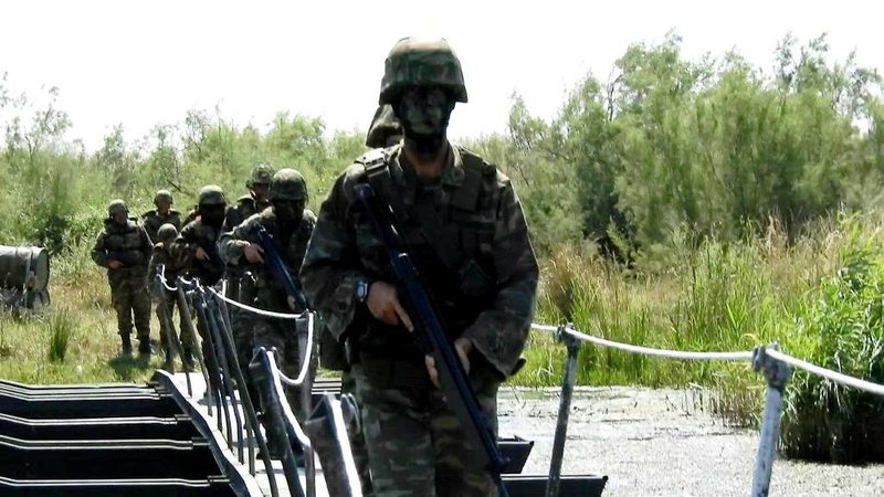 Στον Εβρο ο Ελληνικός Στρατός έκανε επίδειξη δύναμης -Εντυπωσιακή άσκηση με πλωτά μέσα [εικόνες]  | iefimerida.gr 15
