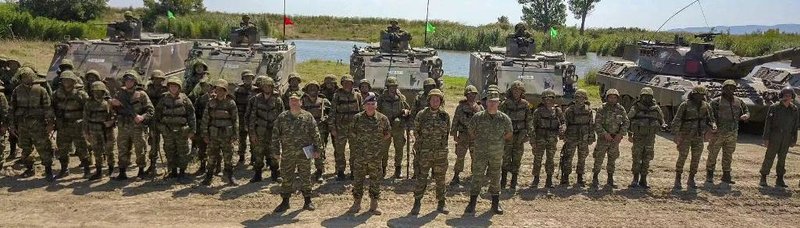 Στον Εβρο ο Ελληνικός Στρατός έκανε επίδειξη δύναμης -Εντυπωσιακή άσκηση με πλωτά μέσα [εικόνες]  | iefimerida.gr 12